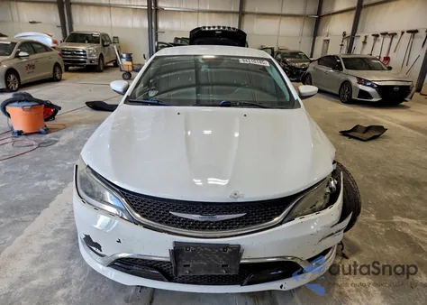 2015 Chrysler 200 C z USA, uszkodzony, nr VIN 1C3CCCCG4FN545665